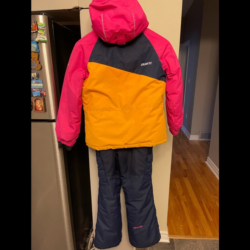 Two pieces snowsuit for 8 years old